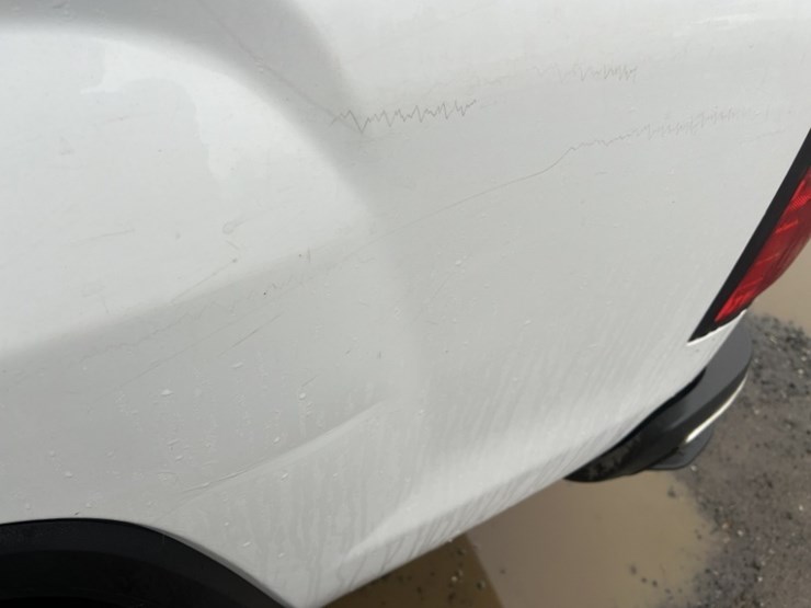 2015-gmc-sierra-crew-cab-4x4-pickup-image-19