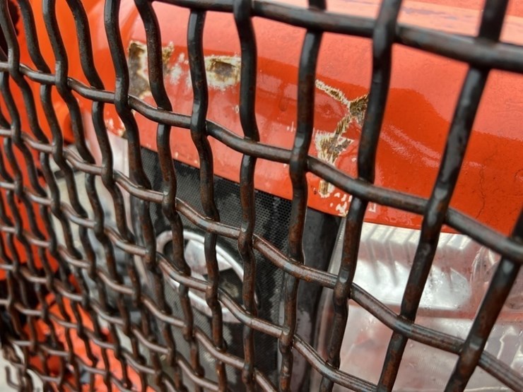 2014-kubota-l5460hst-4wd-compact-utility-tractor-image-11