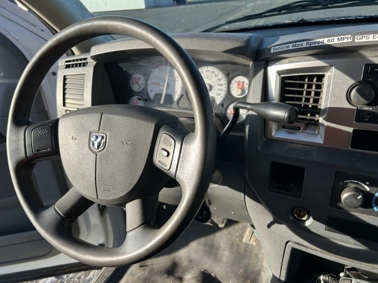 2008-dodge-ram-5500-image-19