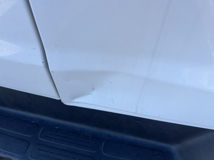 2019-gmc-savana-cargo-van-image-21