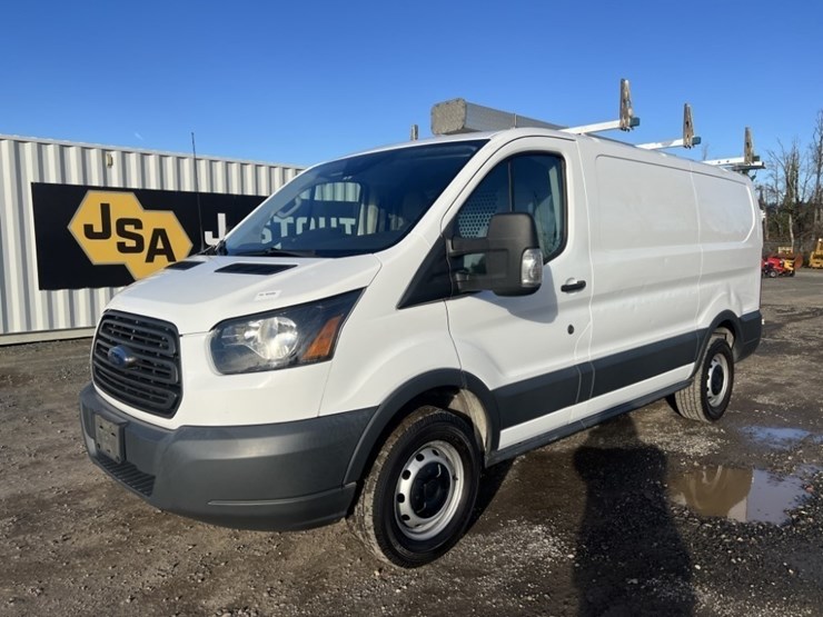 2016-ford-transit-image-1