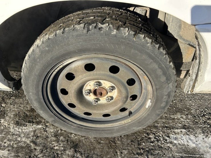 2009-ford-crown-victoria-sedan-image-26