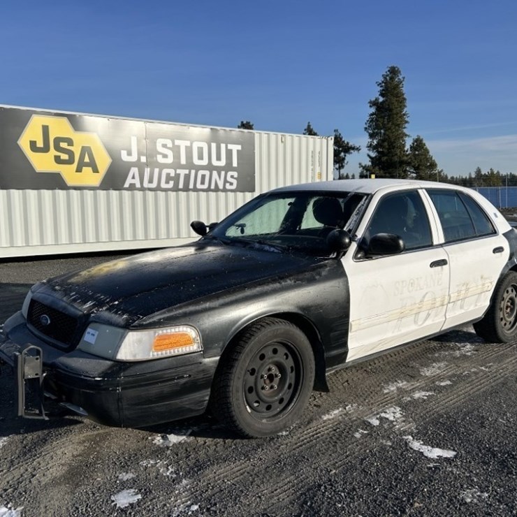 2011 Ford Crown Victoria Sedan