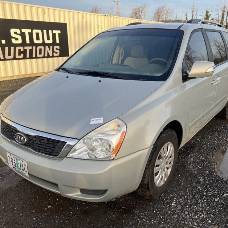 2012 KIA SEDONA