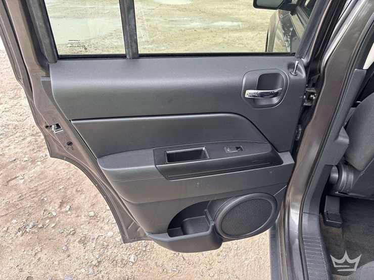 2017-jeep-patriot-image-24