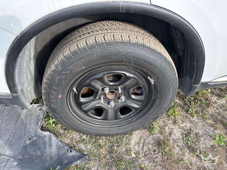 2023-dodge-durango-image-19