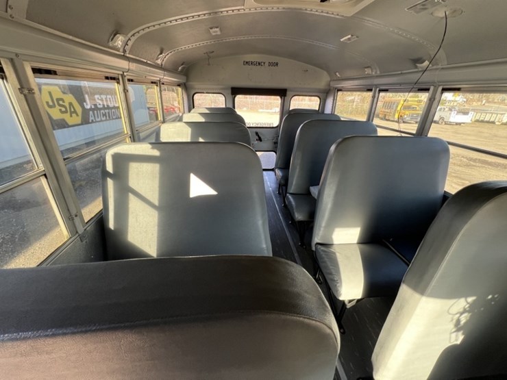 2008-ford-e350-sd-image-22