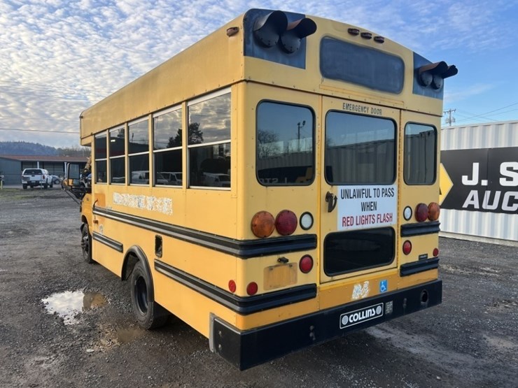 2004-ford-e350-sd-image-6