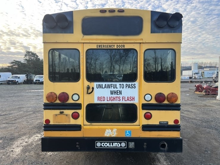 2004-ford-e350-sd-image-5