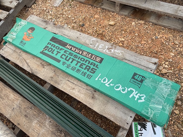 #8069-•-48in-bolt-cutter-image-2