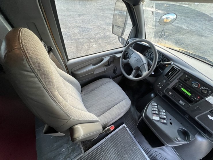 2007-chevrolet-express-school-bus-image-23