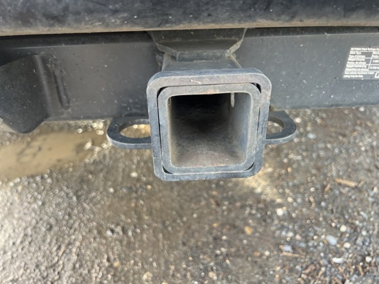 2012-gmc-savana-cargo-van-image-19