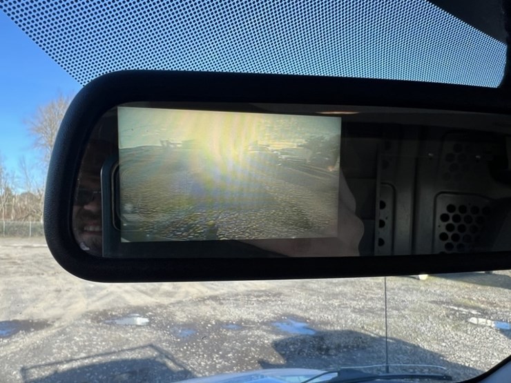 2019-gmc-savana-cargo-van-image-35