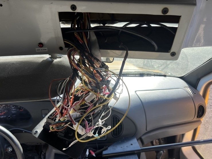 2008-ford-e350-sd-image-23