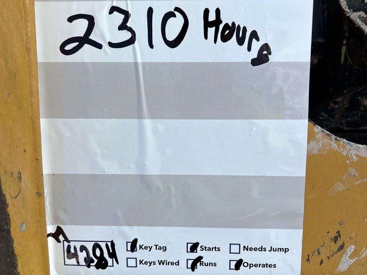 2014-caterpillar-257d-image-35