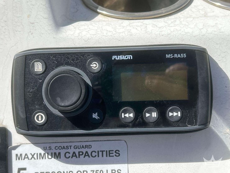 2018-sea-pro-boat-with-14ft.-s/a-magic-tilt-boat-trailer-image-7