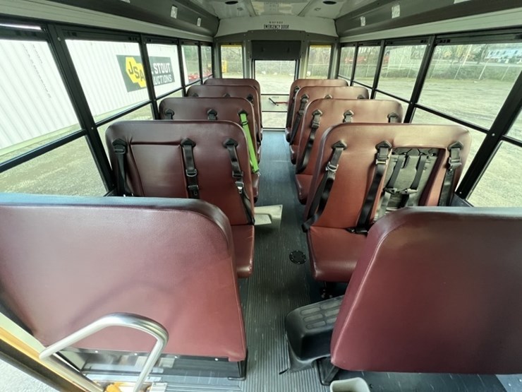 2012-chevrolet-express-school-bus-image-22