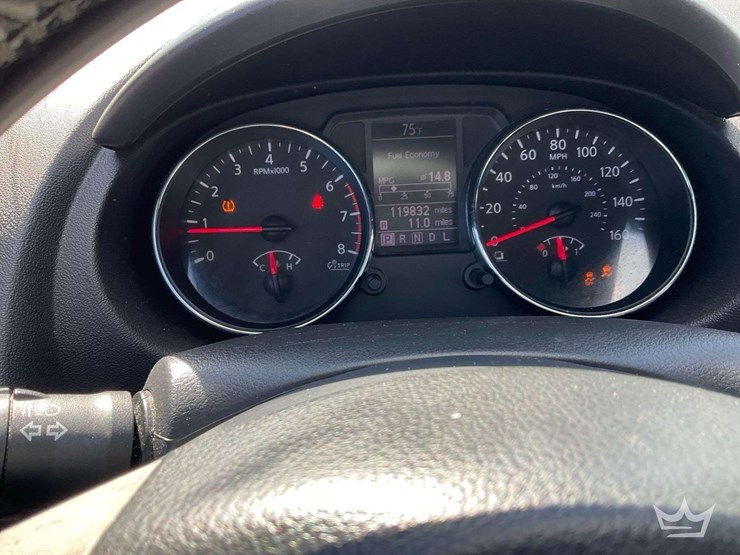 2011-nissan-rogue-image-16