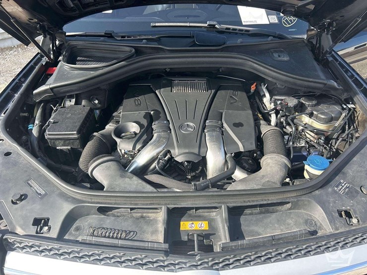 2013-mercedes-benz-gl450-image-7