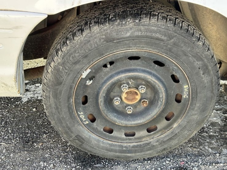 2007-ford-crown-victoria-sedan-image-30