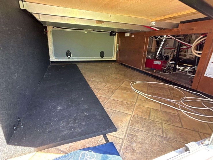 2011-open-range-424rls-42ft.-5th-wheel-t/a-travel-trailer-image-29