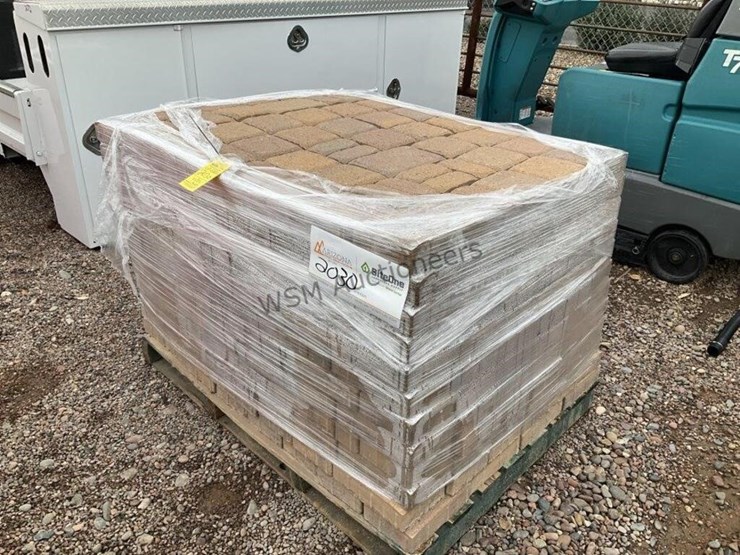pallet-of-stone-pavers-image-1