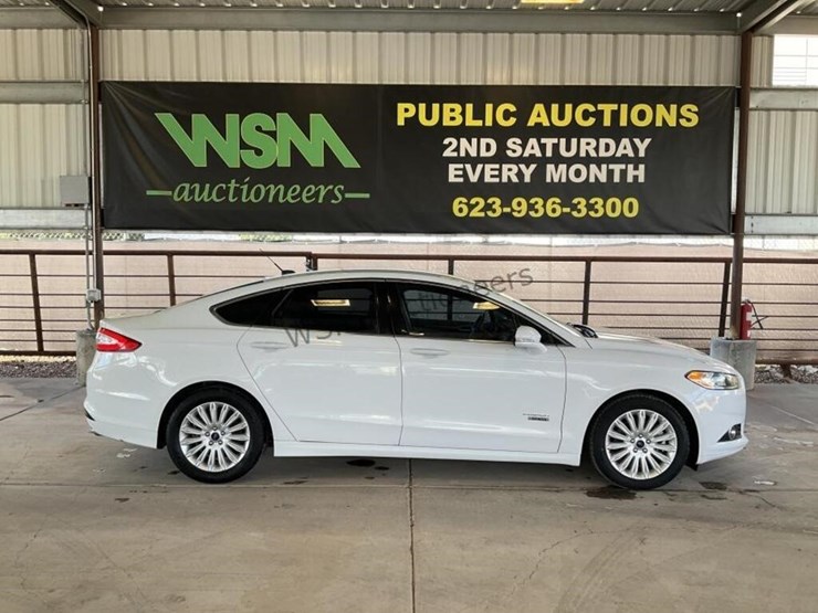 2016-ford-fusion-hybrid-sdn-image-1