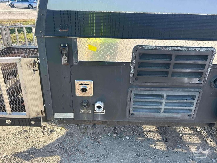 2017-columbia-northwest-somerset-evoluton-e3-pop-up-camper-image-6