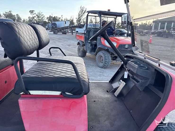 yamaha-4-seat-golf-cart-image-10