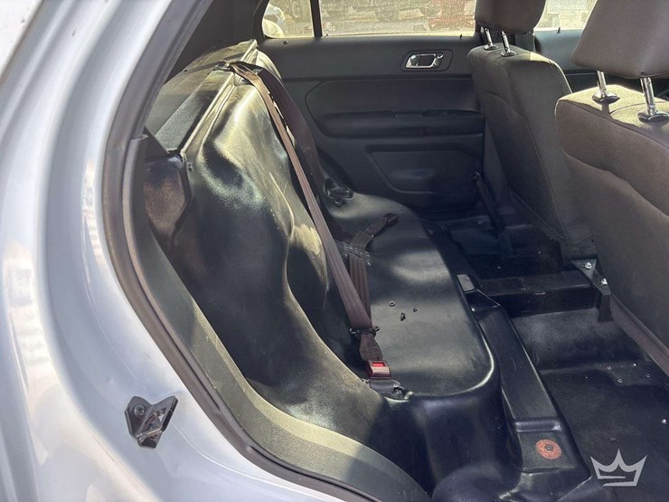 2017-ford-explorer-image-23