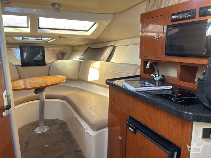 2008-regal-2565-express-cruiser-boat-with-t/a-continental-boat-trailer-image-36