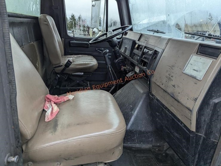 1992-international-4900-image-22