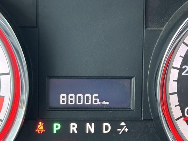 2011-dodge-grand-caravan-image-29