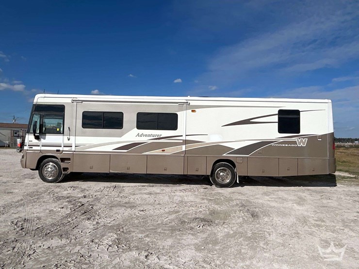 2004-winnebago-adventurer-38g-38ft.-class-a-motorhome-image-91
