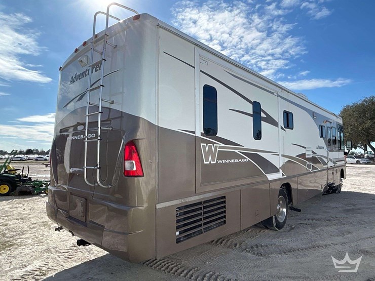 2004-winnebago-adventurer-38g-38ft.-class-a-motorhome-image-3