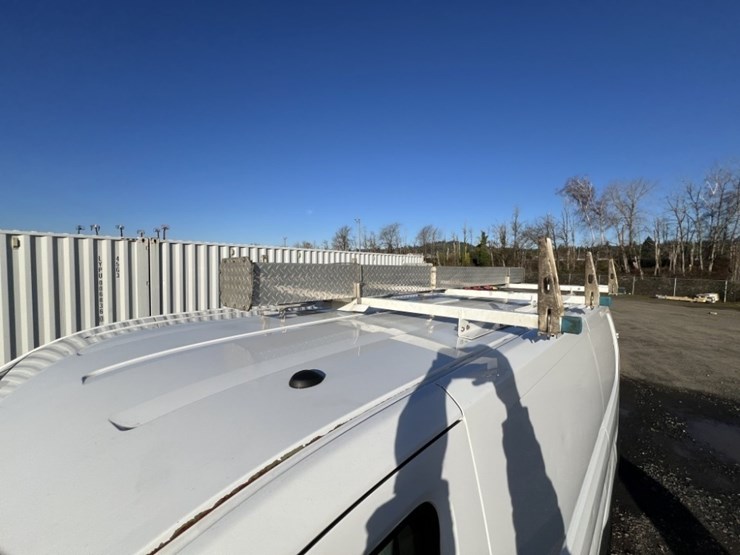 2016-ford-transit-image-28