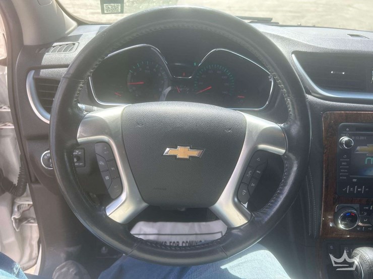 2013-chevrolet-traverse-image-13