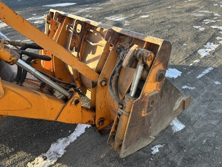 1976-case-580c-image-15