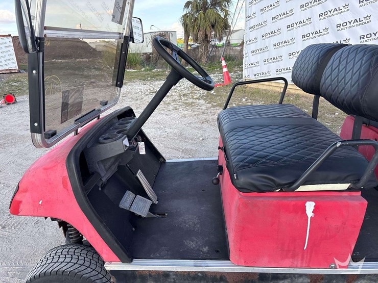 yamaha-4-seat-golf-cart-image-6