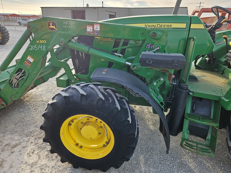 john-deere-6115d-image-22