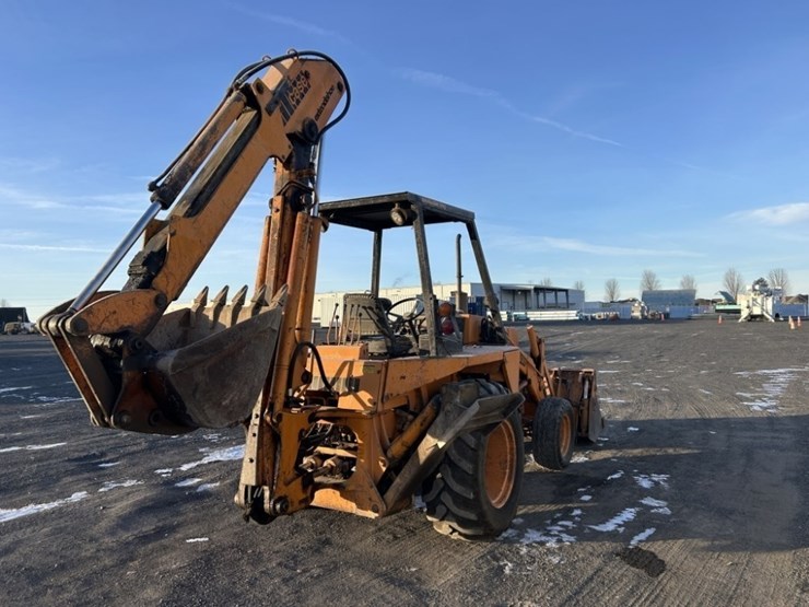 1976-case-580c-image-5