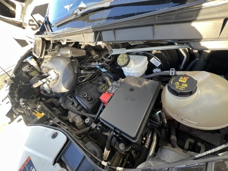 2016-ford-transit-image-25