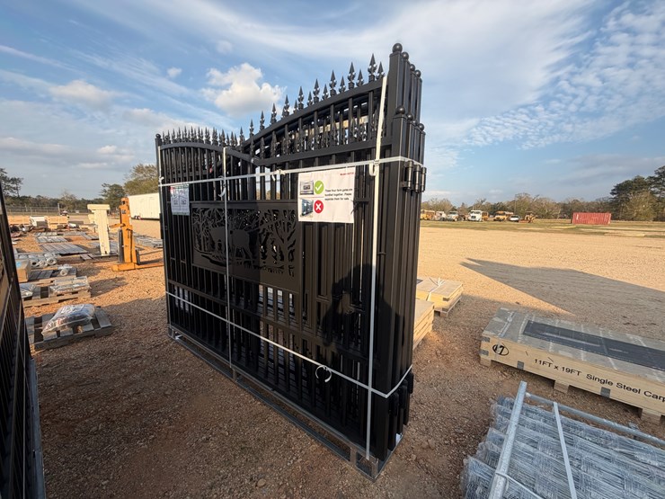 #8080-•-1-set-|-metal-driveway-gate,-deer-motif-image-4