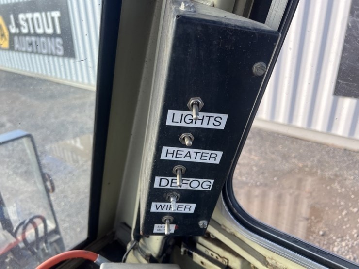 1986-yale-gdp070lc-forklift-image-14