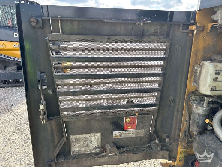 2014-caterpillar-257d-image-16