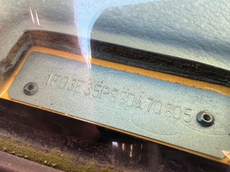 2008-ford-e350-sd-image-9