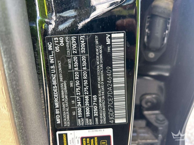 2013-mercedes-benz-gl450-image-5