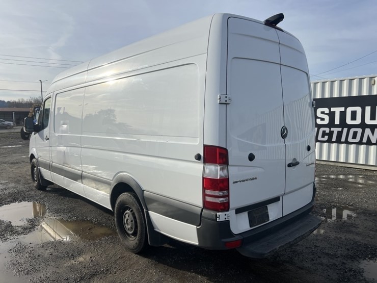 2016-mercedes-benz-sprinter-2500-image-6