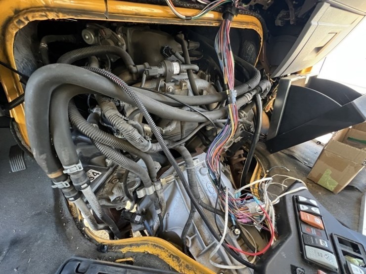 2013-ford-e450-sd-image-15