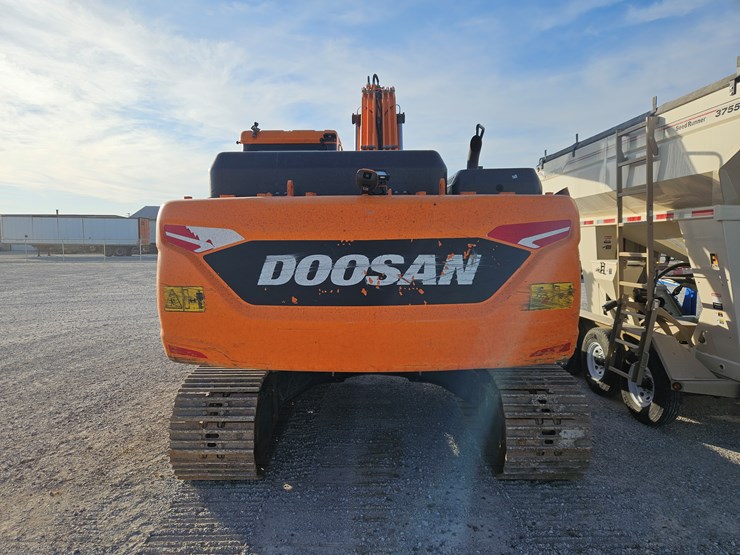 2022-doosan-dx225-lc-7-image-17